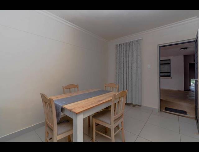 1 BEDROOM APARTMENT FOR SALE IN UMHLANGA RIDGE